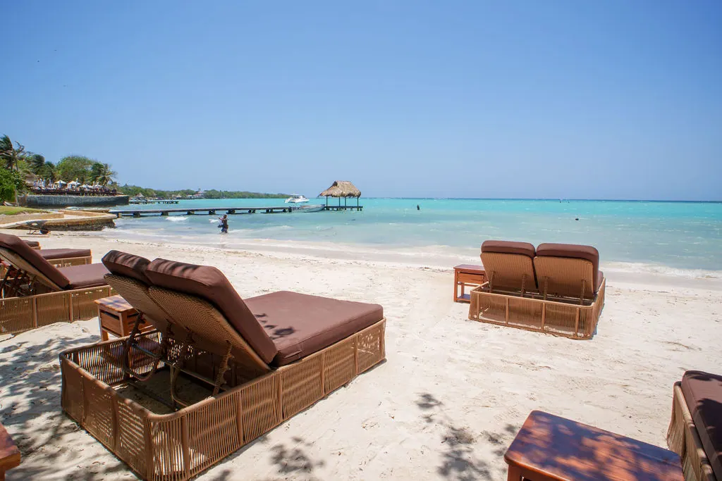 3 Luxury Beach Clubs Premium: fotografía real 3