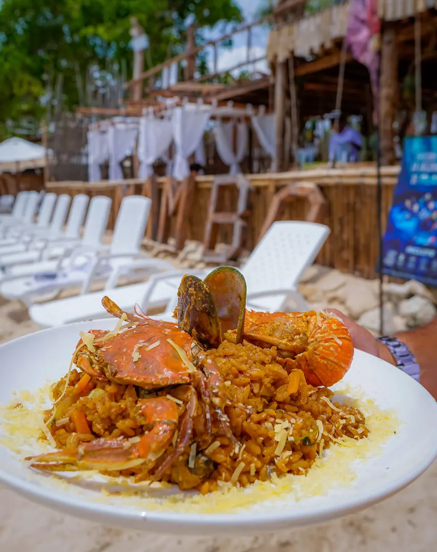 Mambo Beach Club por Lancha: fotografía real 10