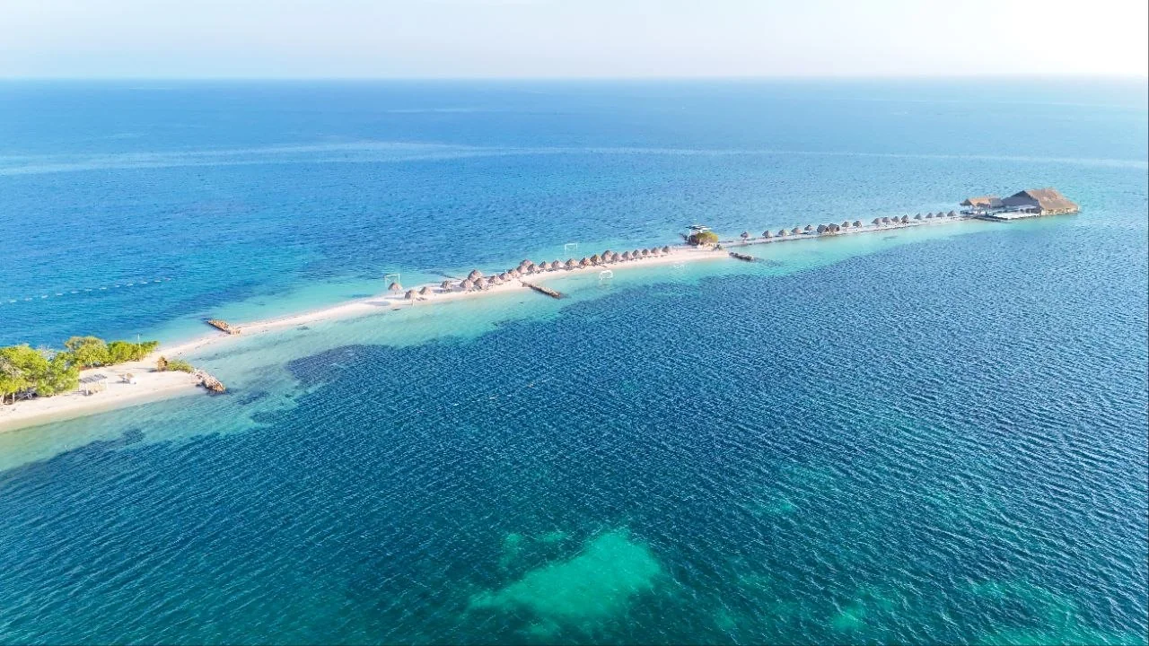 Vista aérea de Isla Palma en el archipiélago de San Bernardo